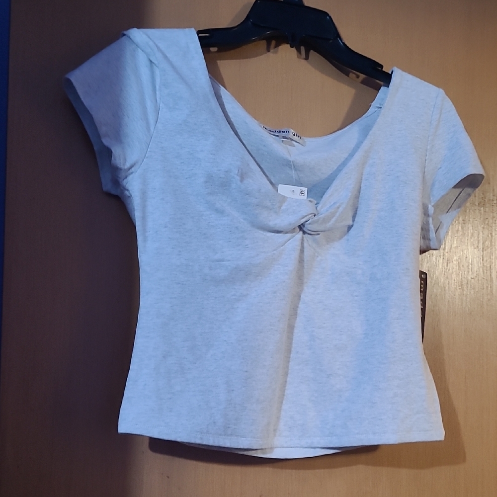 Madden Girl Light Gray Short Sleeve Top